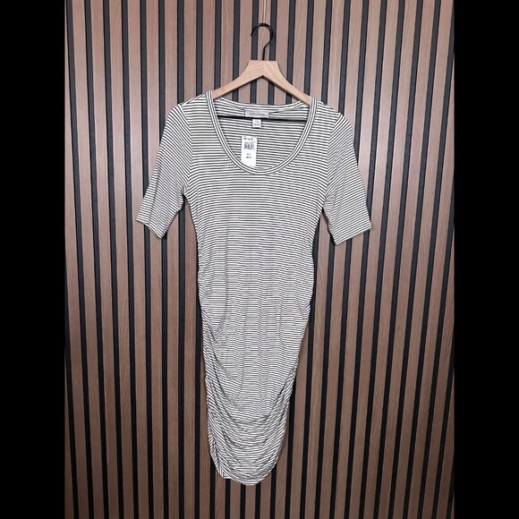 New Motherhood Dress Small Womens Ruched Black White Round Neck Stretch Midi - Picture 1 of 7